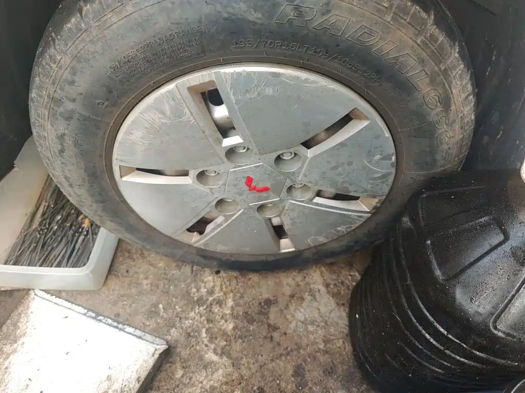 Wuling Yangguang — миниатюра 24