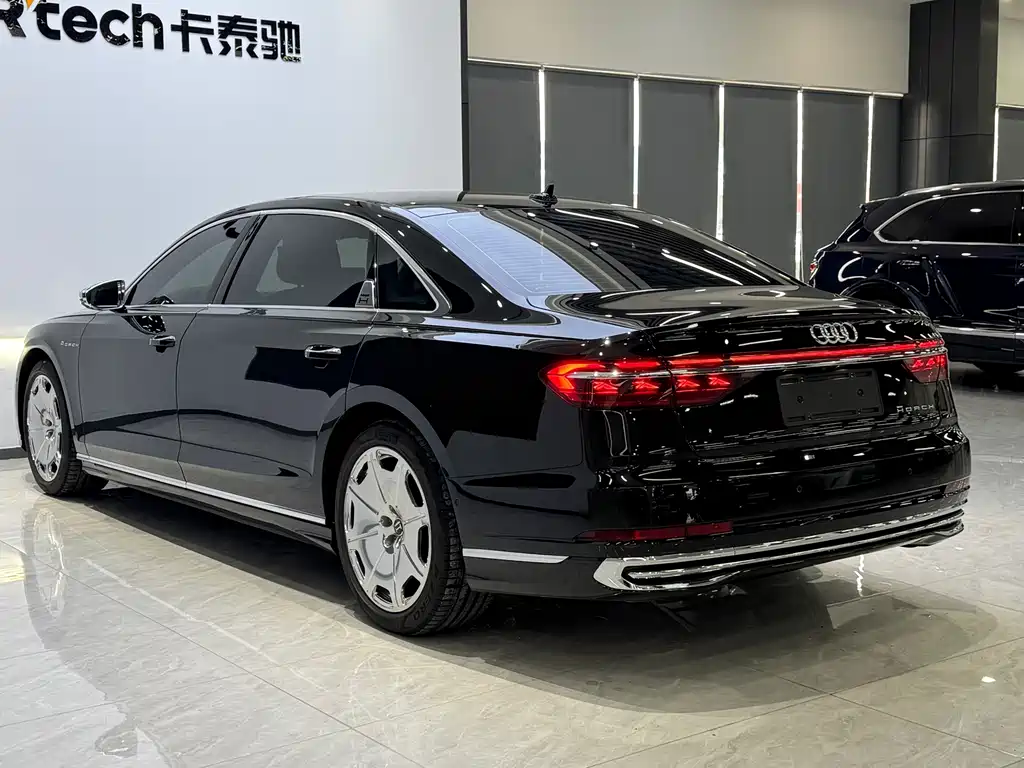 Audi A8 2025 A8L Horch 55TFSI