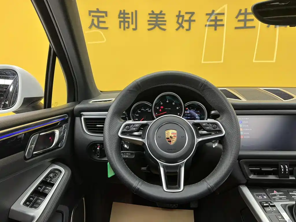 Porsche Macan — миниатюра 30