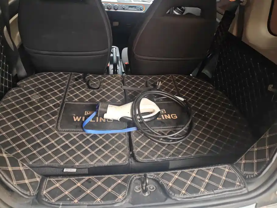Wuling MINIEV — миниатюра 4