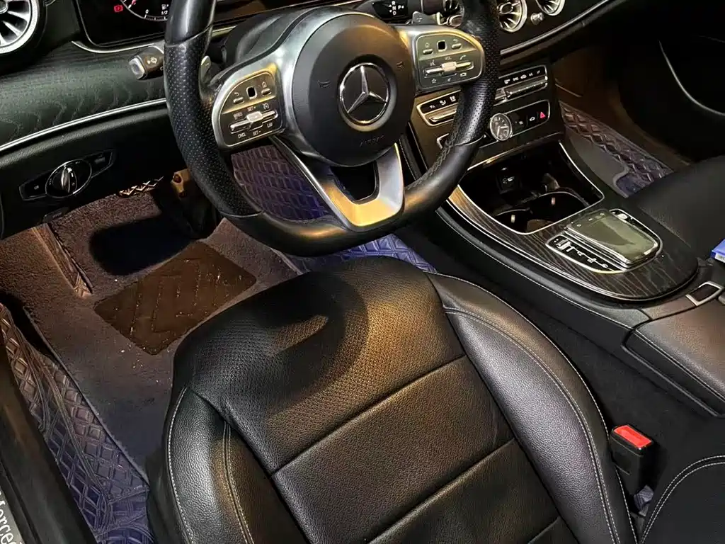 Mercedes-Benz E-Class — миниатюра 7
