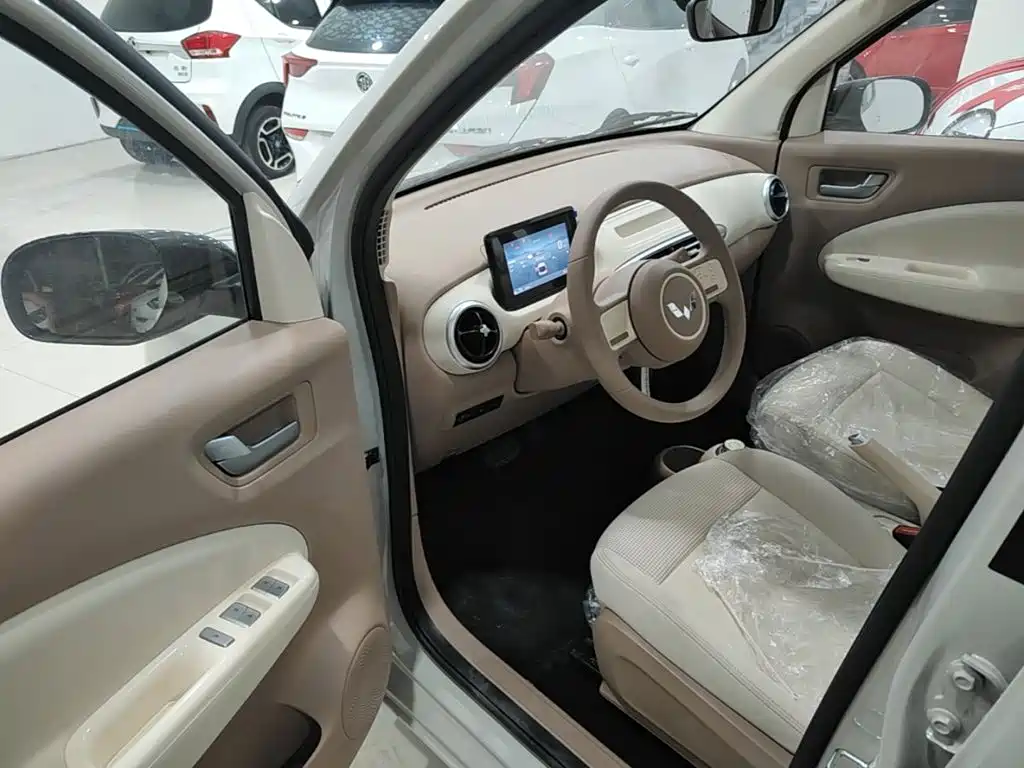 Wuling MINIEV — миниатюра 16
