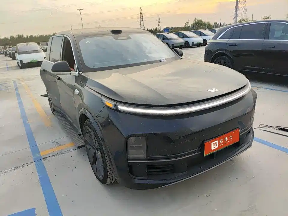 Li Auto Li L8 — миниатюра 2