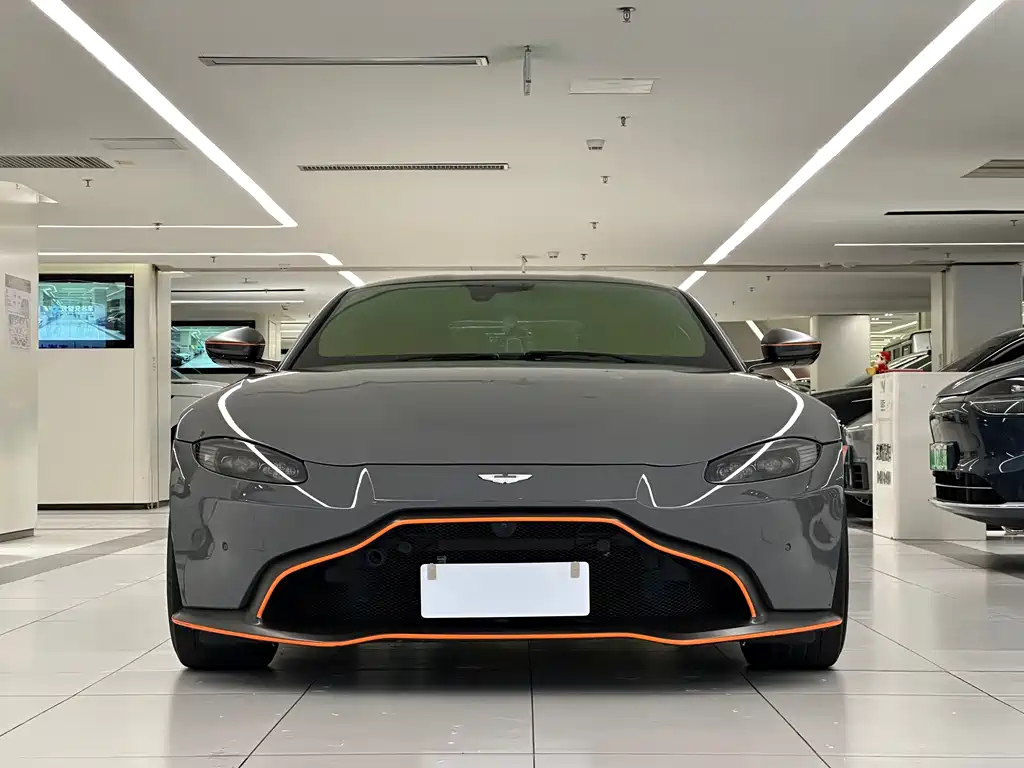 Aston Martin V8 Vantage — миниатюра 2