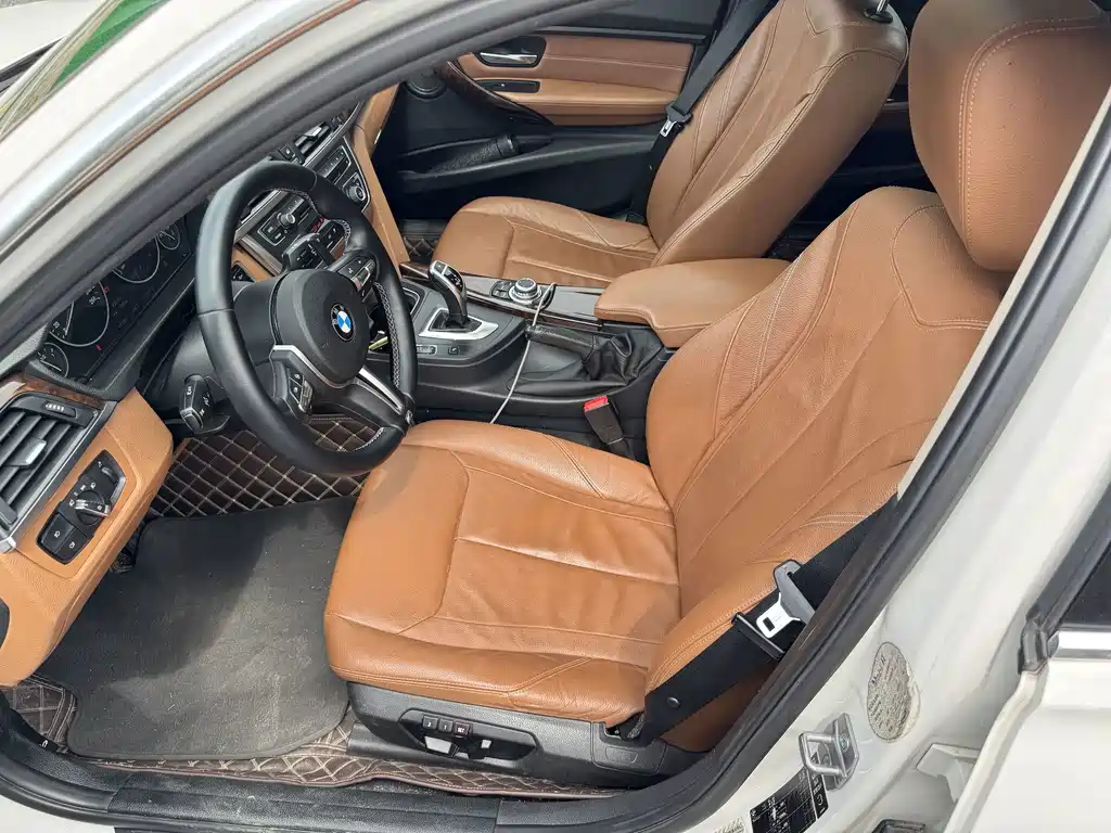 BMW 3 Series — миниатюра 13