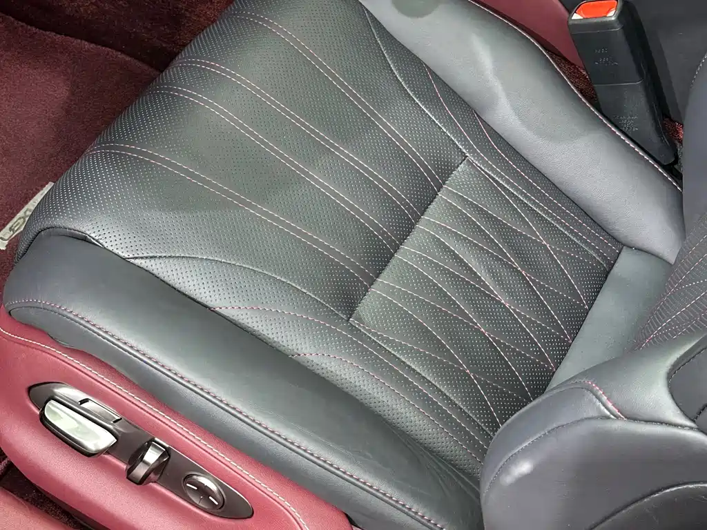 Lexus LS — миниатюра 16