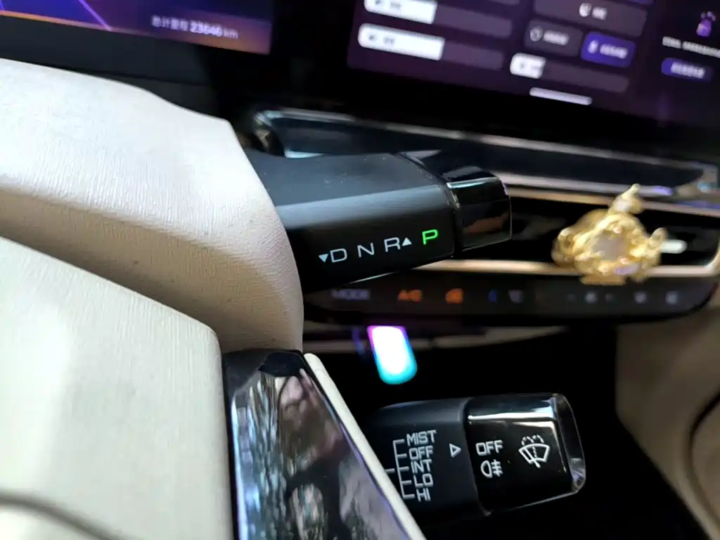 Baojun KiWi EV — миниатюра 17