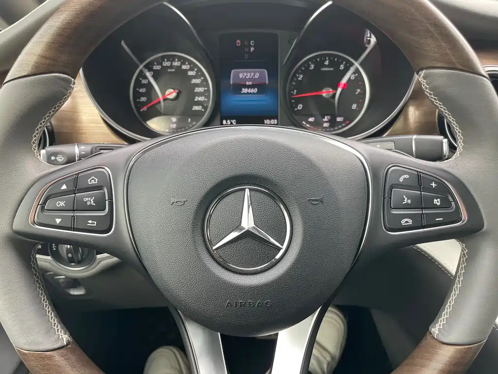 MERCEDES-BENZ V CLASS