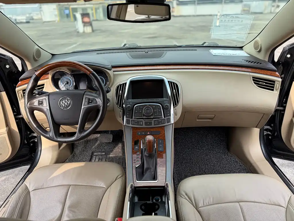 Buick LaCrosse — миниатюра 12