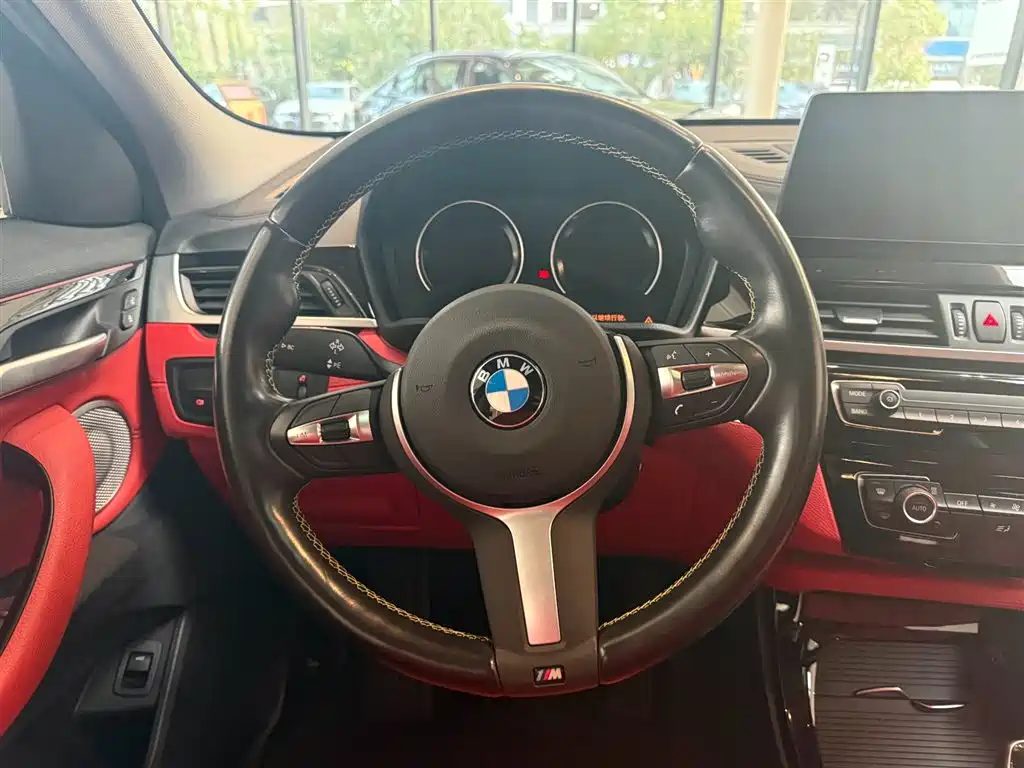 BMW X2 2023 sDrive25i M Sport