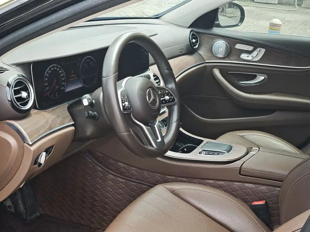 Mercedes-Benz E-Class E 2020 E 300 L Fashion