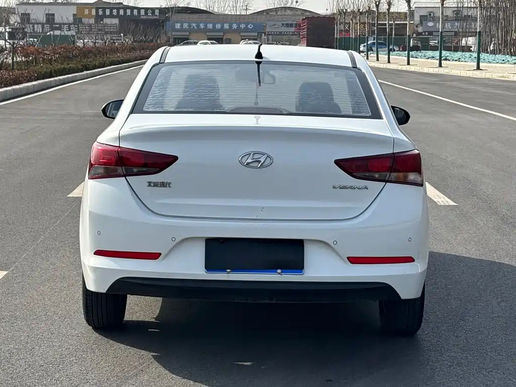 HYUNDAI ACCEPT