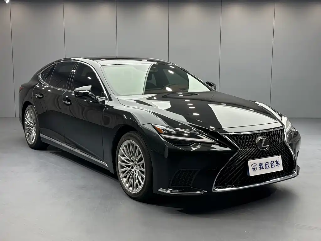 Lexus LS — миниатюра 3