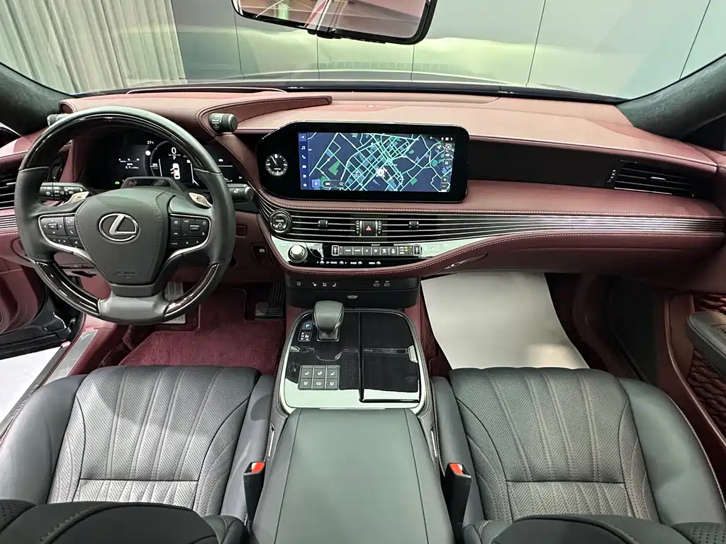 Lexus LS — миниатюра 34