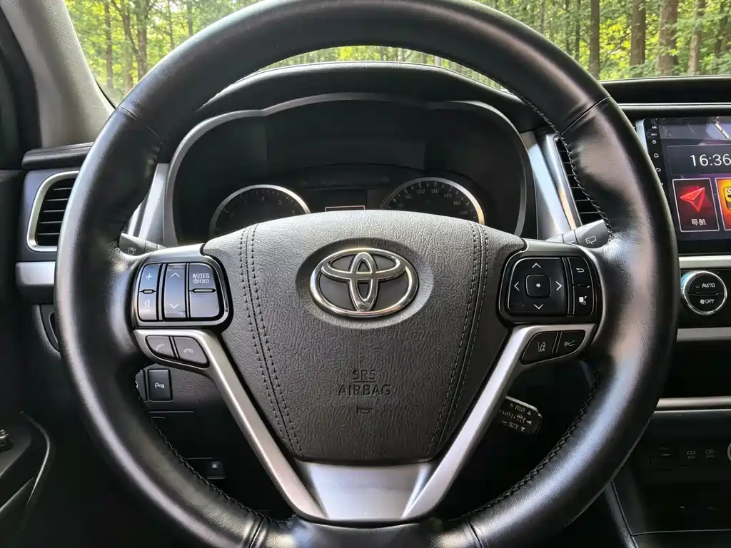 Toyota Highlander — миниатюра 15