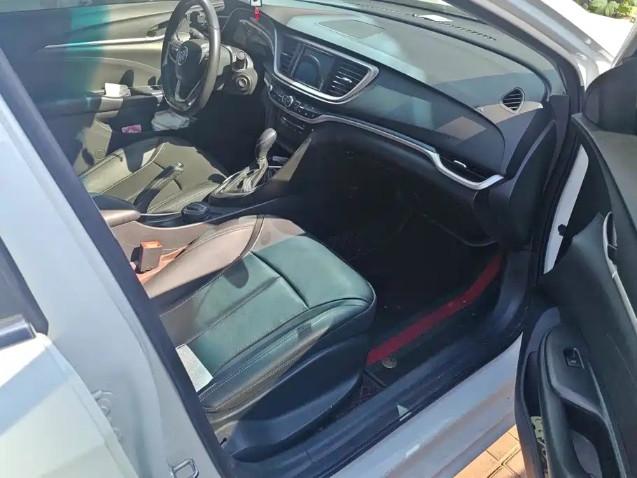 Buick Excelle — миниатюра 7