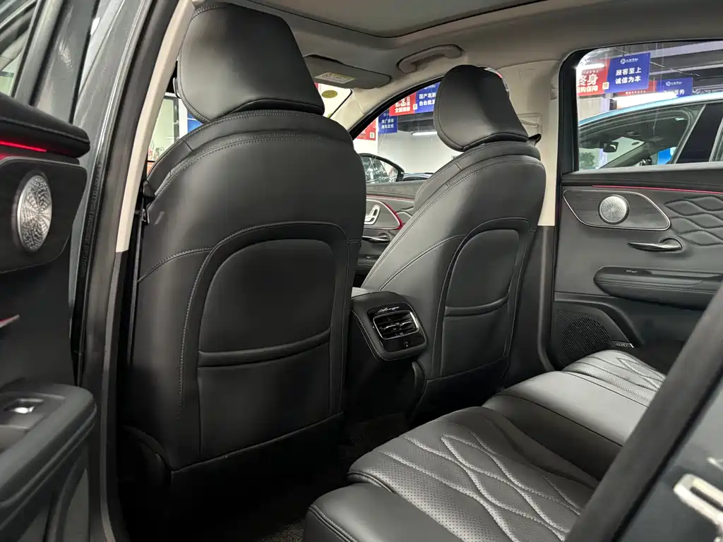 Chery Arrizo 8 PRO 1.6T DCT Luxury Type +, фото 5