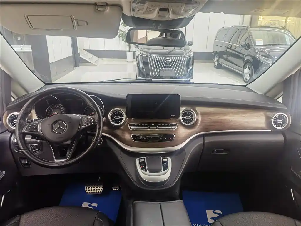 MERCEDES-BENZ V CLASS