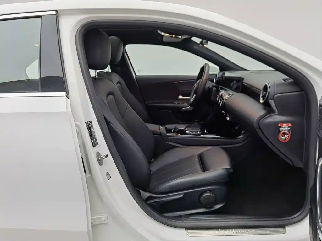 Mercedes-Benz A-Class — миниатюра 23