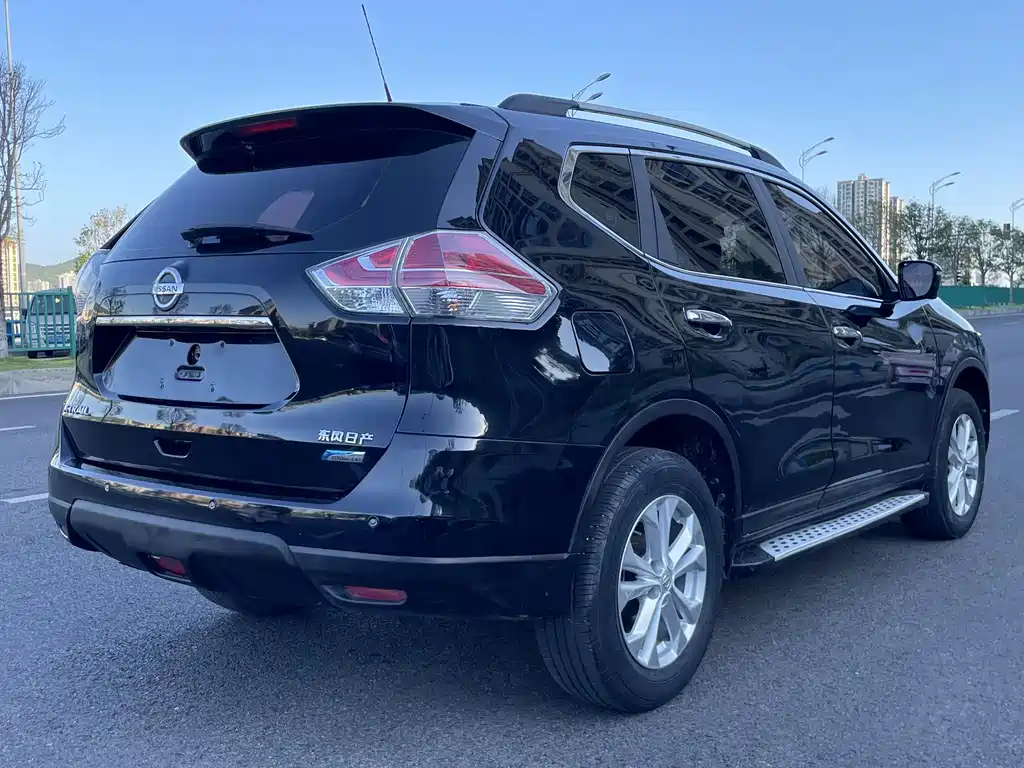 Nissan X-Trail — миниатюра 9