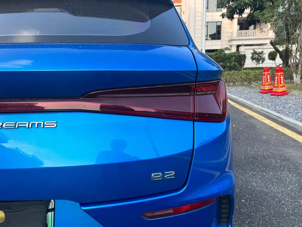 BYD e2 — миниатюра 9