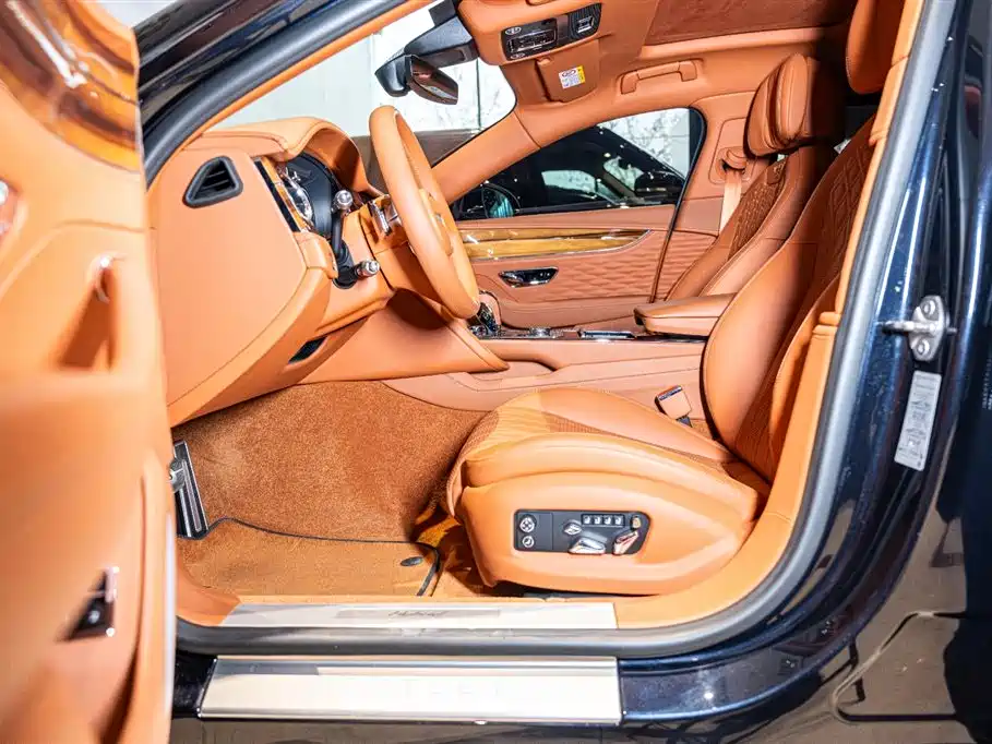 BENTLEY FLYING SPUR PLUG IN HYBRID