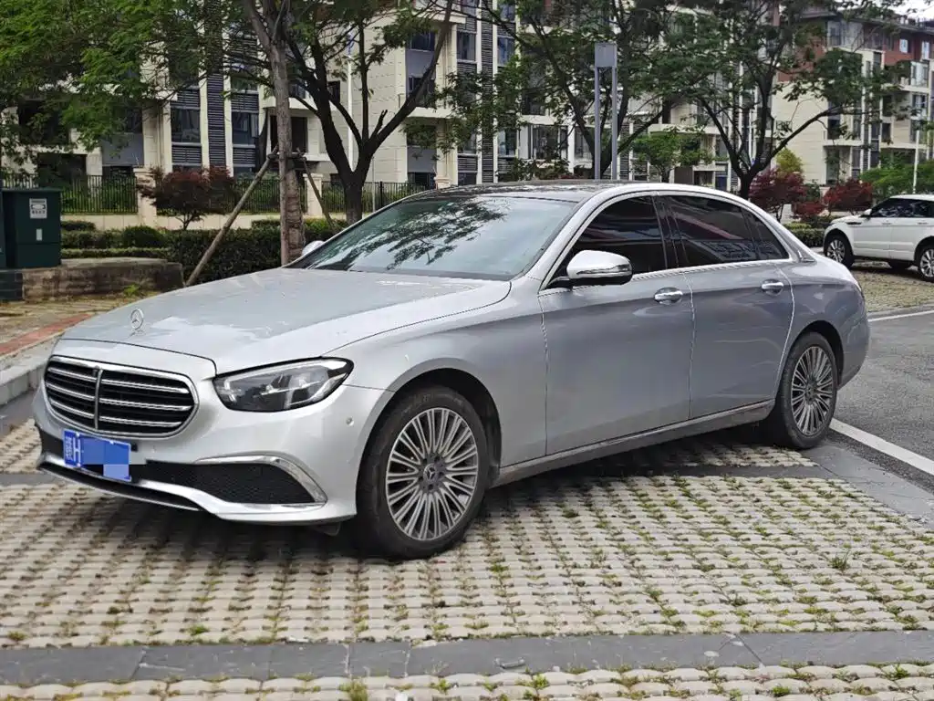 Mercedes-Benz E-Class 2022