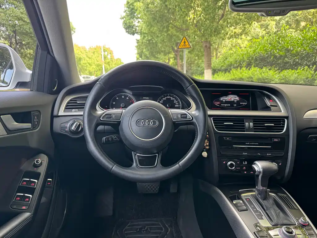 Audi A4 — фотографии объявления, Фото 13
