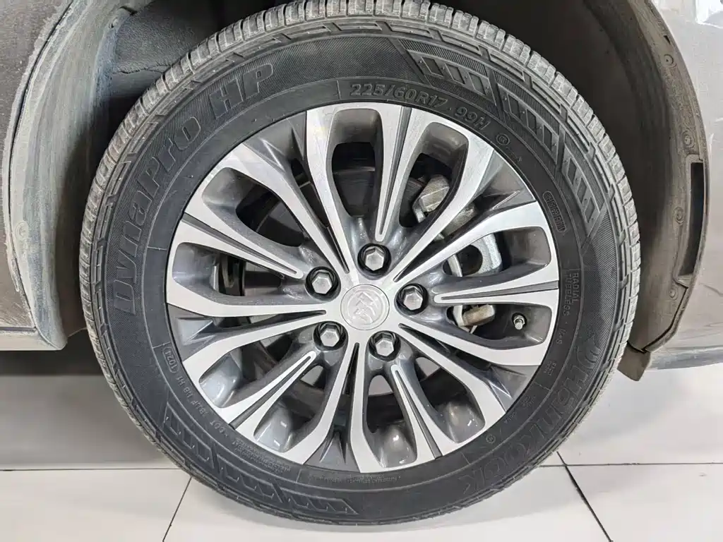 Buick GL8 — миниатюра 14