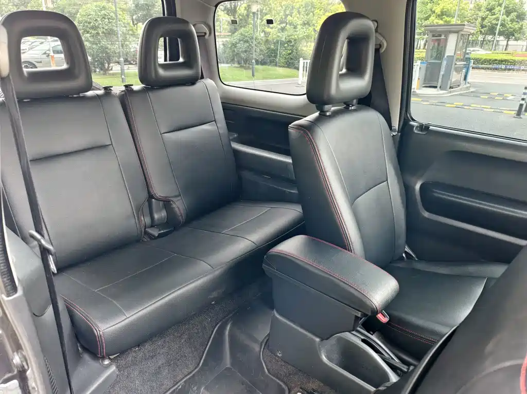 Suzuki Jimny — миниатюра 22