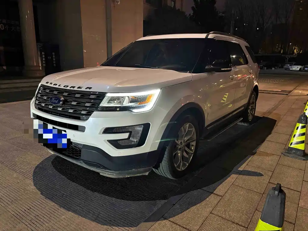 Ford Explorer (Import) 2016