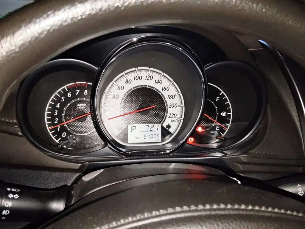 Toyota Yaris L — миниатюра 7