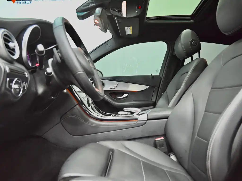 Mercedes-Benz GLC 2019 GLC 200 4MATIC SUV