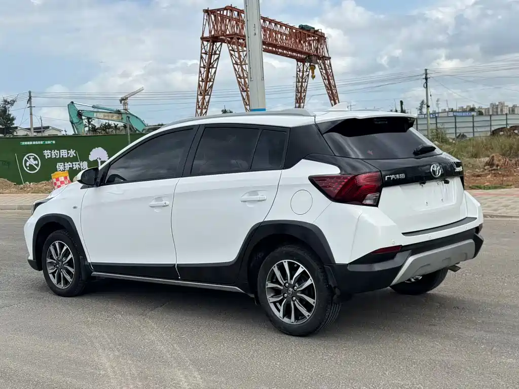 TOYOTA YARIS L ZHIXUAN