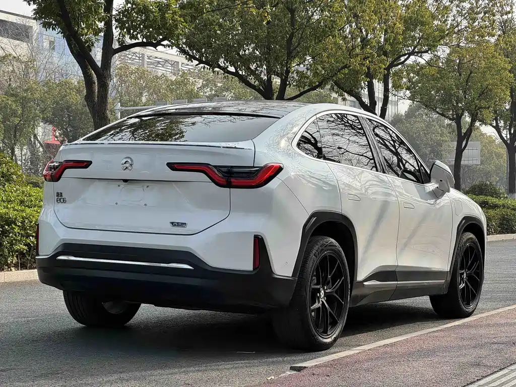 NIO NIO EC6