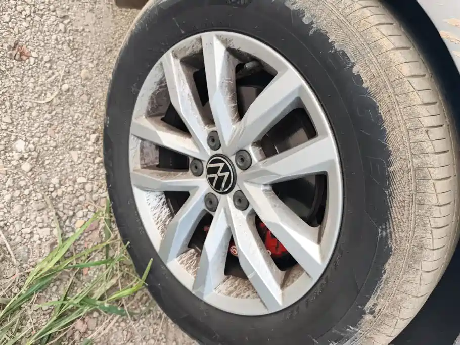 Volkswagen Sagitar — миниатюра 6