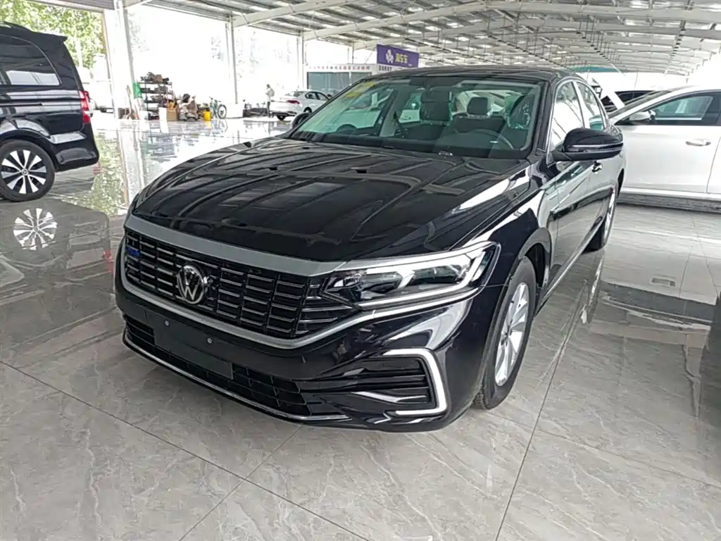 Volkswagen Passat 2025 430PHEV