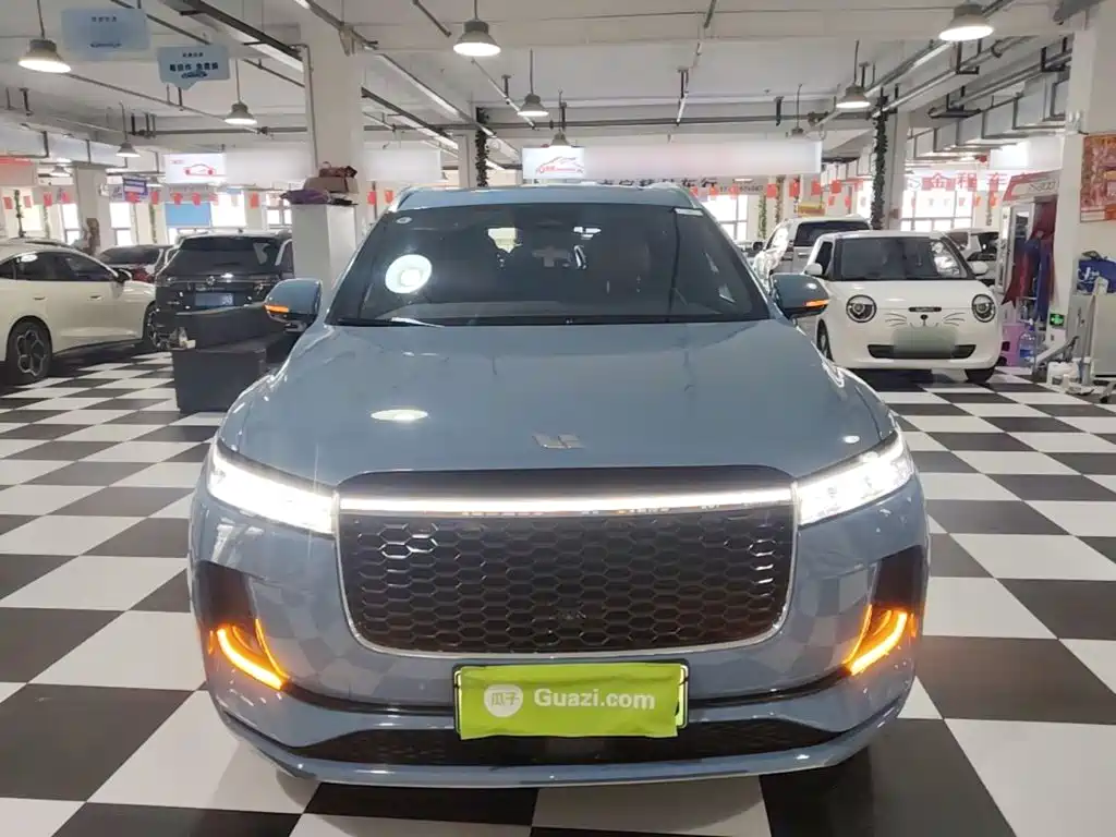 Li Auto ONE 2021 6 мест