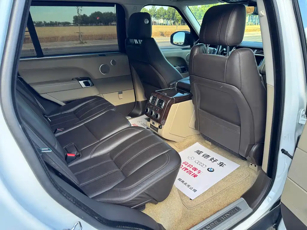 Land Rover Range Rover — миниатюра 12