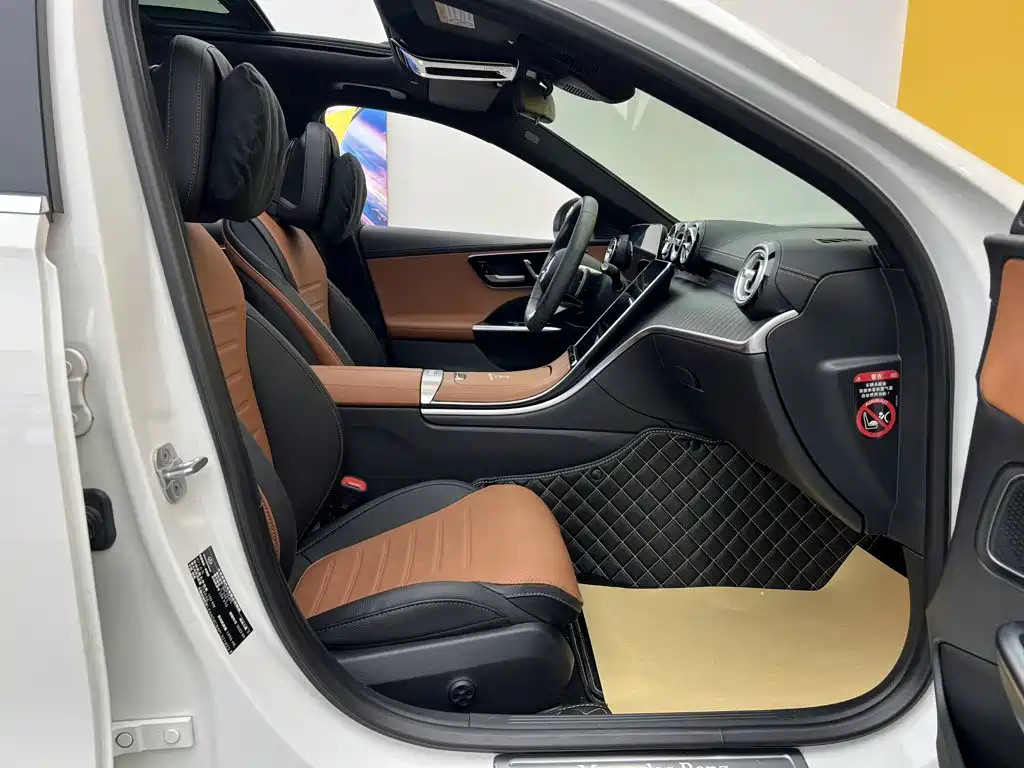 Mercedes-Benz C-Class — миниатюра 19