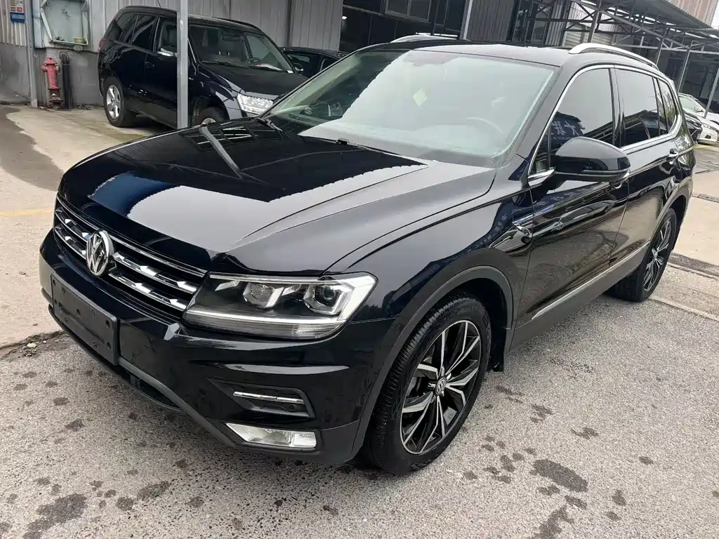Volkswagen Tiguan L
