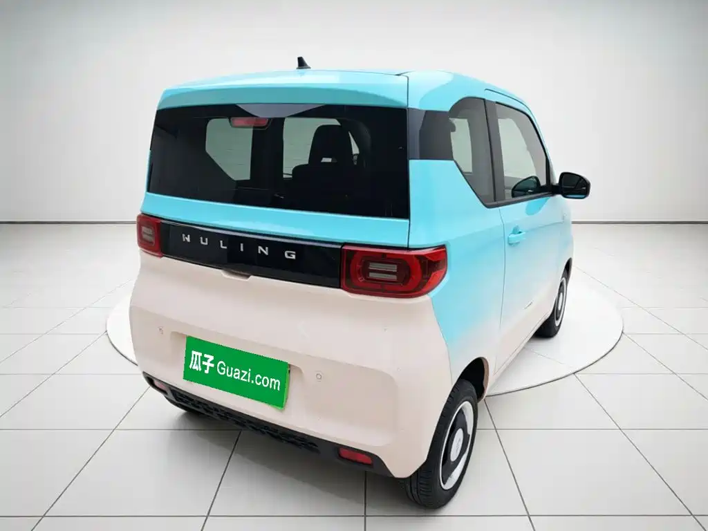Wuling MINIEV — миниатюра 6