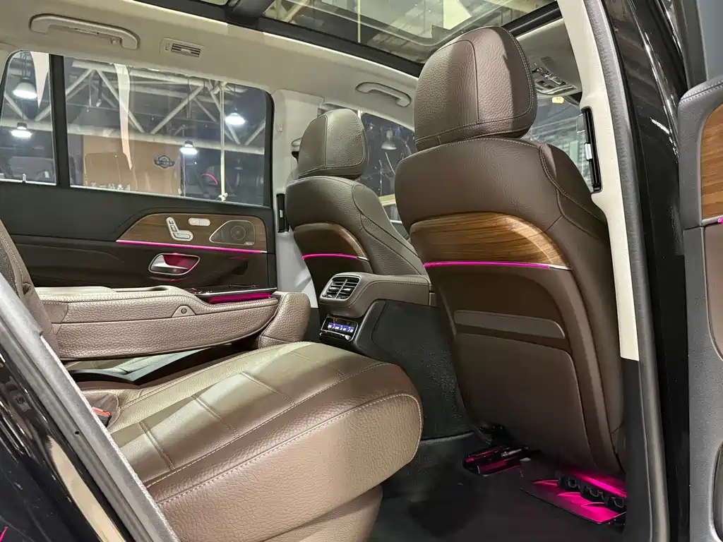 Mercedes-Benz GLS — миниатюра 11