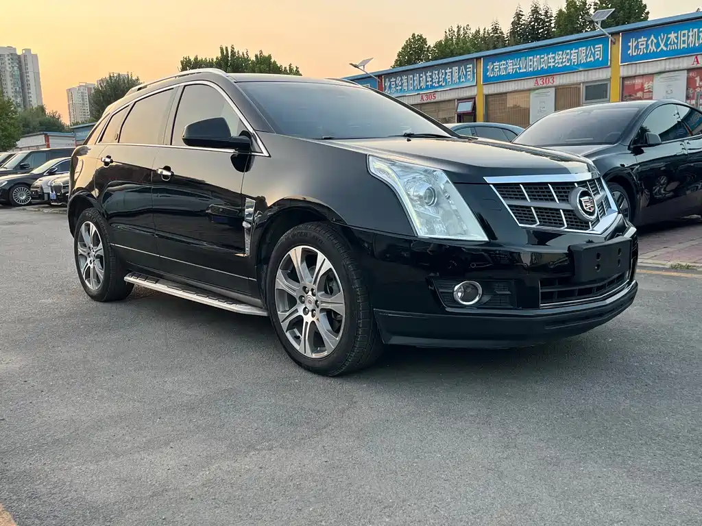 Cadillac SRX — миниатюра 2