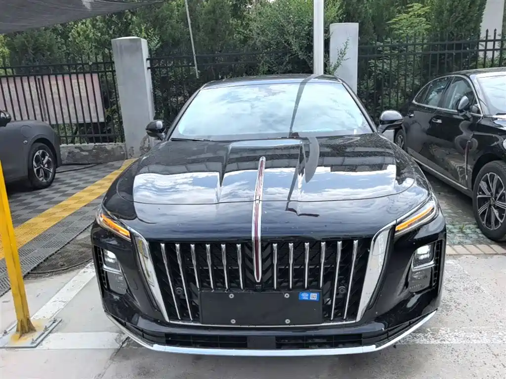 Hongqi H5 PHEV 2025 130