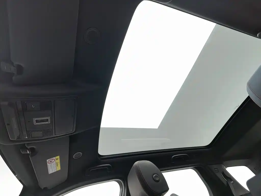 Land Rover Discovery Sport — миниатюра 14