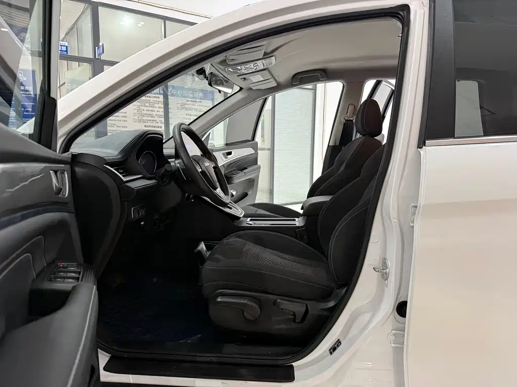 Haval M6 — миниатюра 9