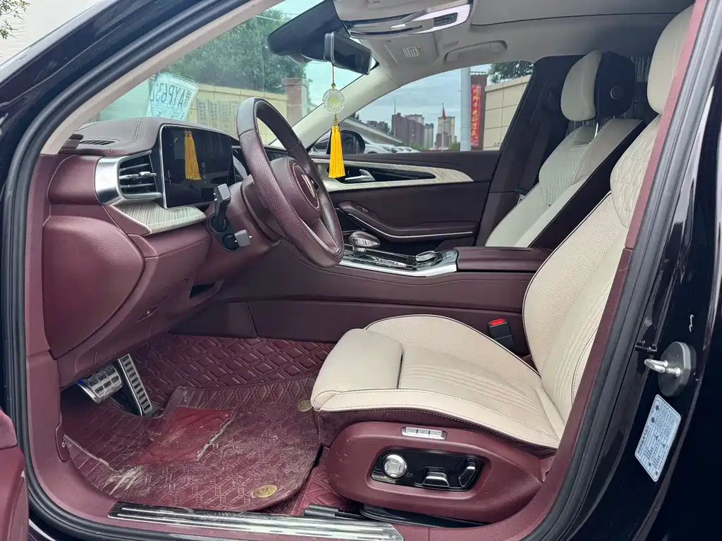 Hongqi H9 2022 2.0T