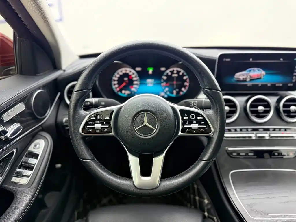 Mercedes-Benz C-Class — миниатюра 16