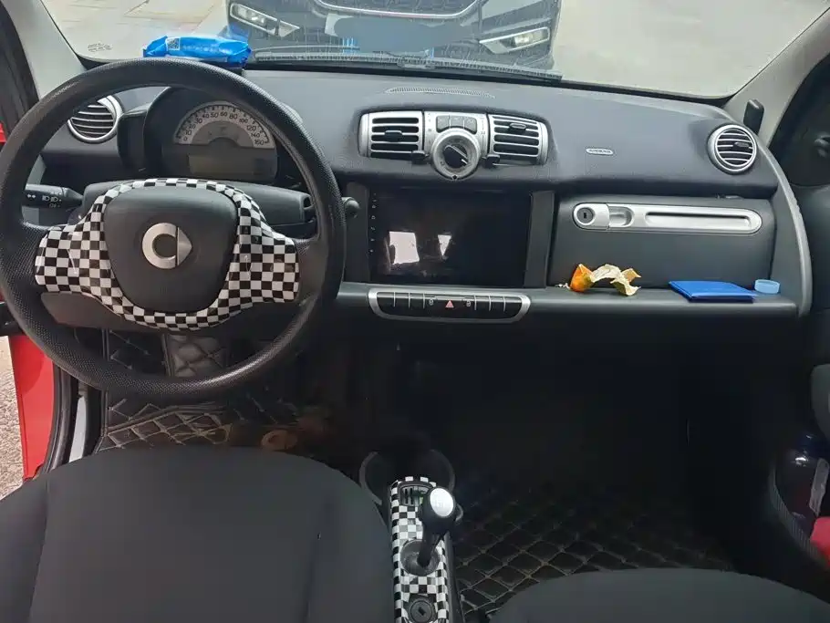 smart Smart Fortwo — миниатюра 12